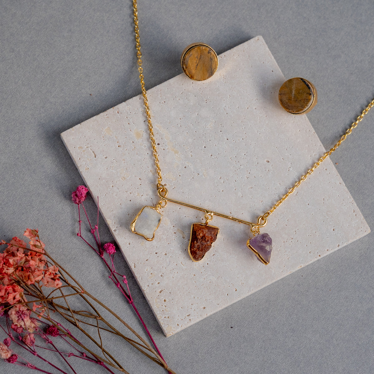 LAINEY GOLD TONED HANDMADE HAND HAMMERED NECKLACE AND lEARRINGS OF14