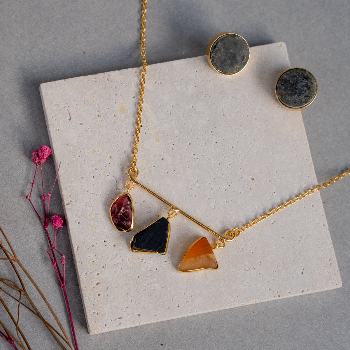 LAINEY GOLD TONED HANDMADE HAND HAMMERED NECKLACE AND lEARRINGS OF14