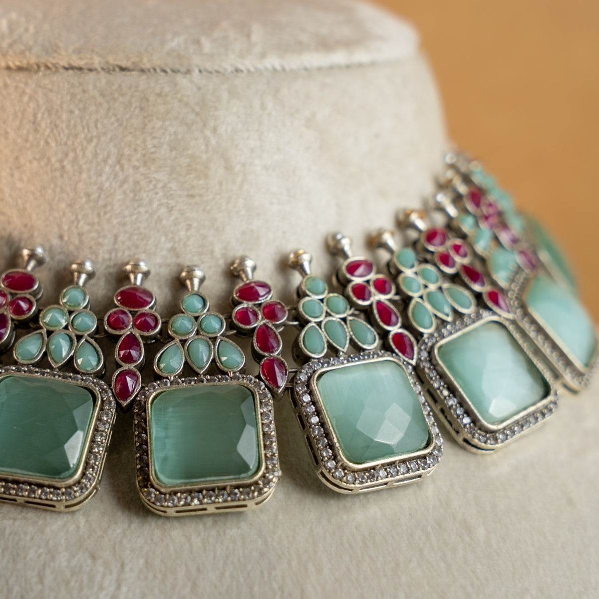 NAYANA PREMIUM FAUX SILVER SEMI HANDMADE ANTIQUE NECKPIECE/NECKLACE EARRINGS NL43