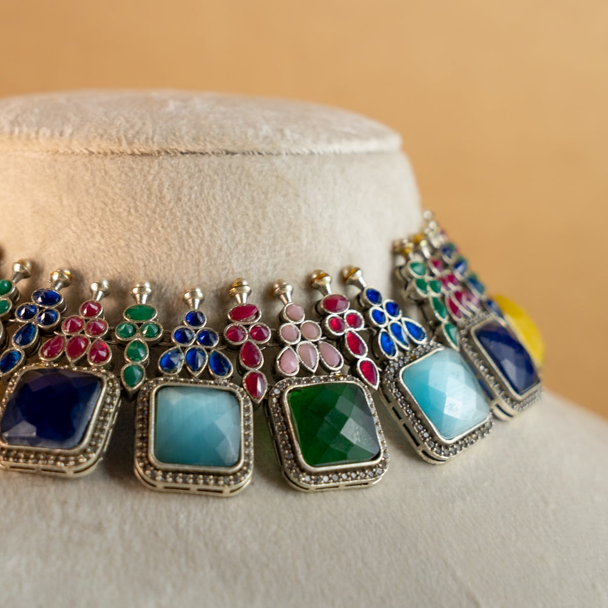 NAYANA PREMIUM FAUX SILVER SEMI HANDMADE ANTIQUE NECKPIECE/NECKLACE EARRINGS NL43