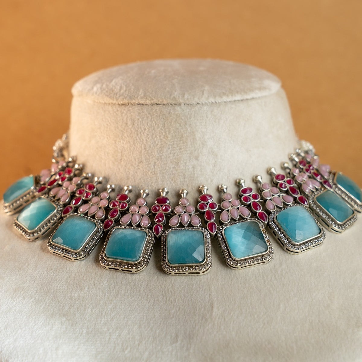 NAYANA PREMIUM FAUX SILVER SEMI HANDMADE ANTIQUE NECKPIECE/NECKLACE EARRINGS NL43