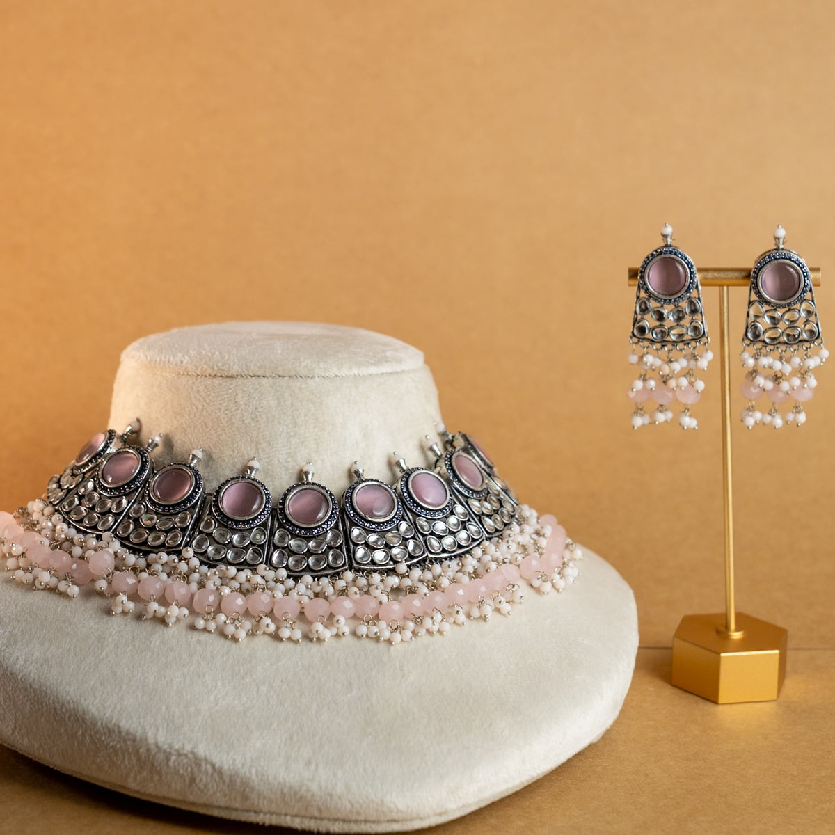 NILASHA SEMI HANDMADE MONALISA STONES NECKPIECE/NECKLACE WITH EARRINGS NL54