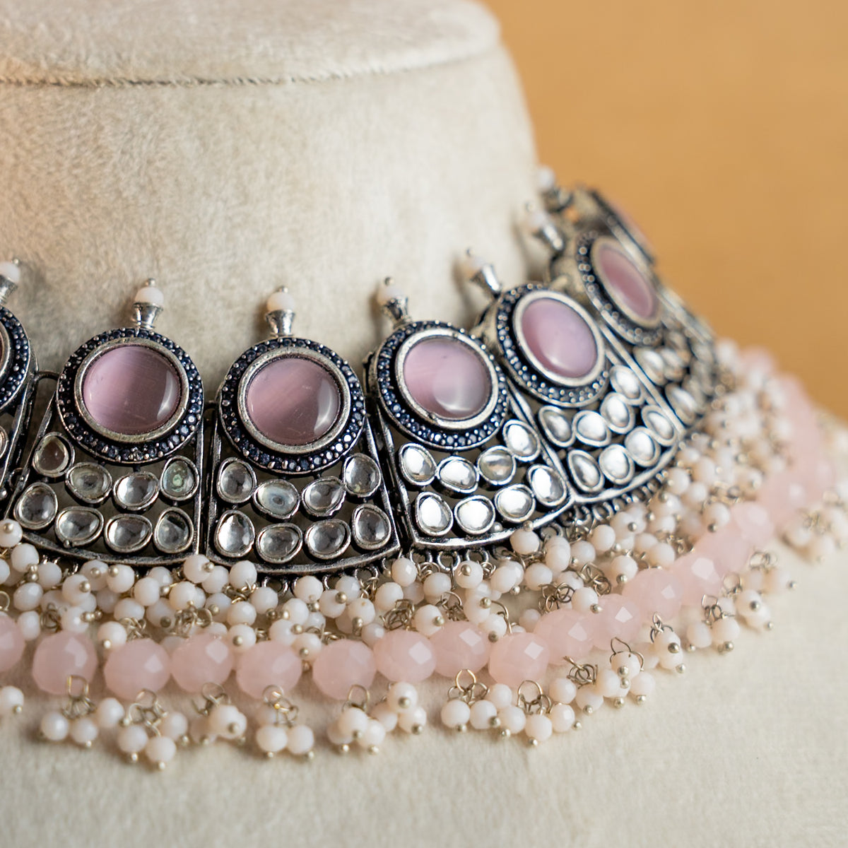 NILASHA SEMI HANDMADE MONALISA STONES NECKPIECE/NECKLACE WITH EARRINGS NL54