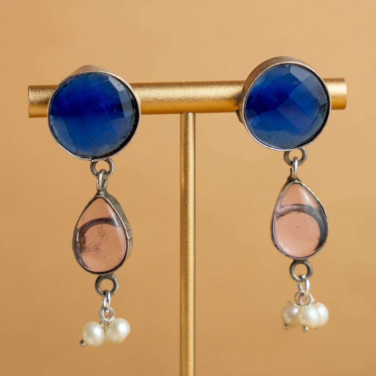 EMRYN SILVER LOOK ALIKE RAW AND RUSTIC SEMI HANDMADE STATEMENT CHOKER  WITH EARRINGS CH141