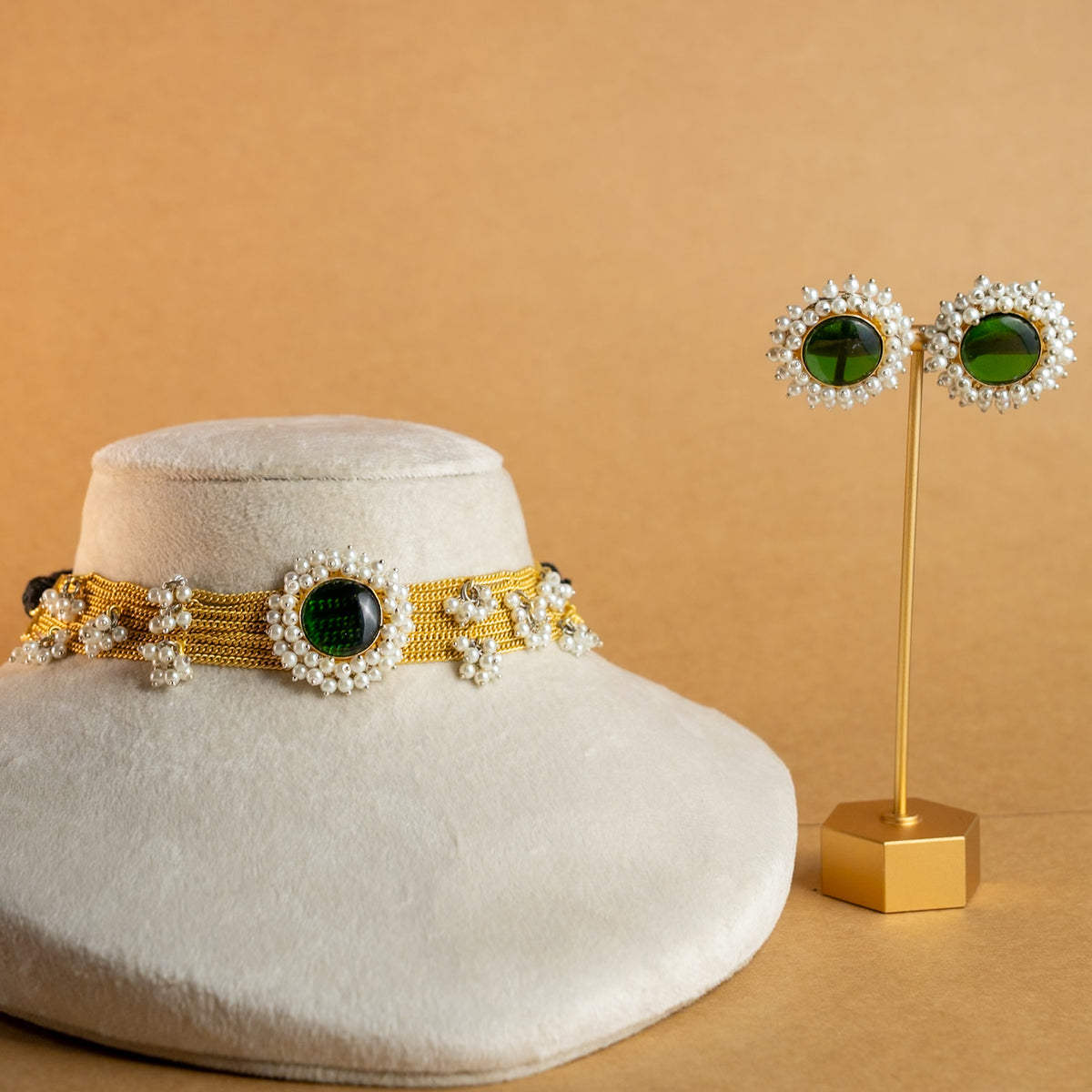 LUCIA BIJOUX PREMIUM GOLD TONED HANDMADE CHOKER WITH EARRINGS CH307