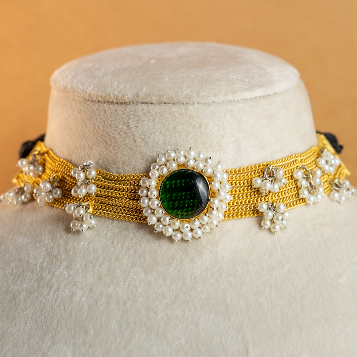 LUCIA BIJOUX PREMIUM GOLD TONED HANDMADE CHOKER WITH EARRINGS CH307