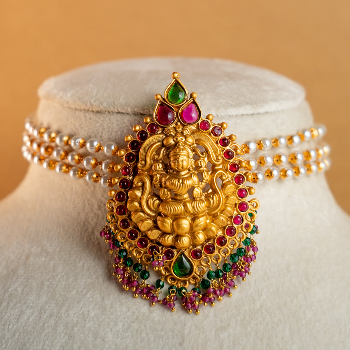 TIRZA GOLD TONED CHOKER WITH EARRINGS CH329