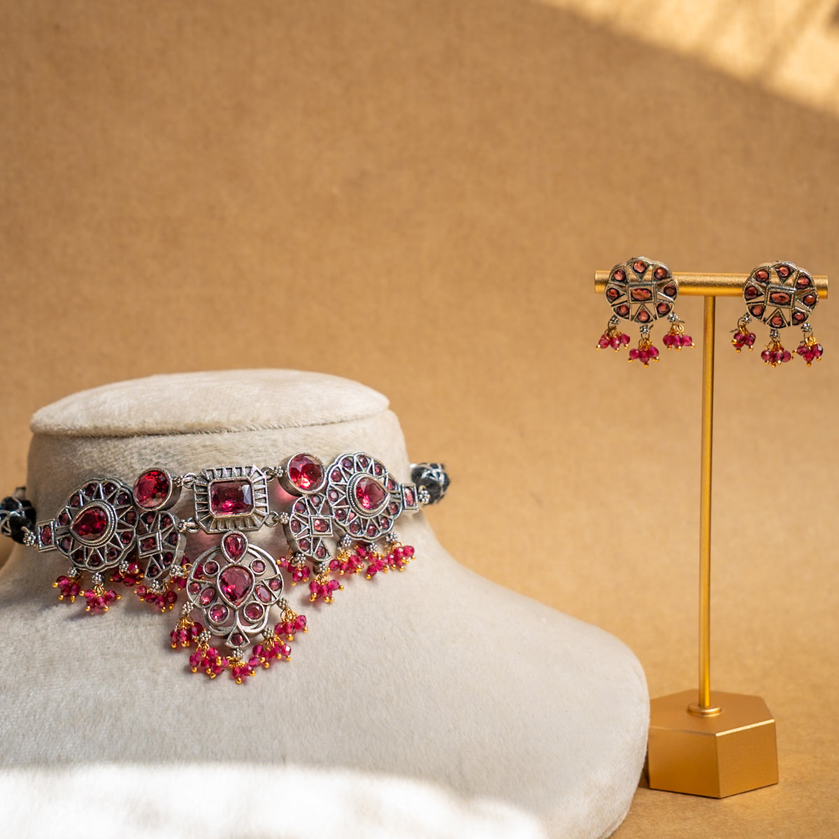 ISLA BIJOUX RAW AND RUSTIC SEMI  HANDMADE CHOKER WITH EARRINGS CH391