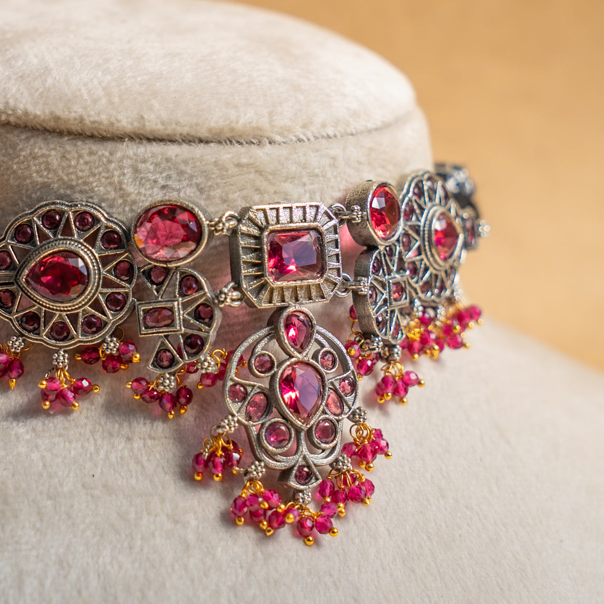 ISLA BIJOUX RAW AND RUSTIC SEMI  HANDMADE CHOKER WITH EARRINGS CH391