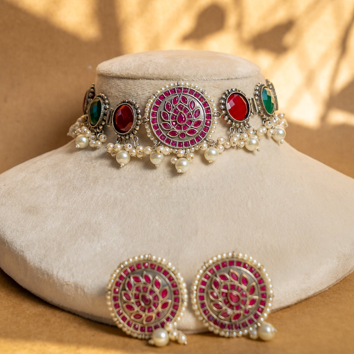 CHEN BIJOUX PREMIUM AND EXCLUSIVE SEMI HANDMADE CHOKER WITH EARRINGS CH404