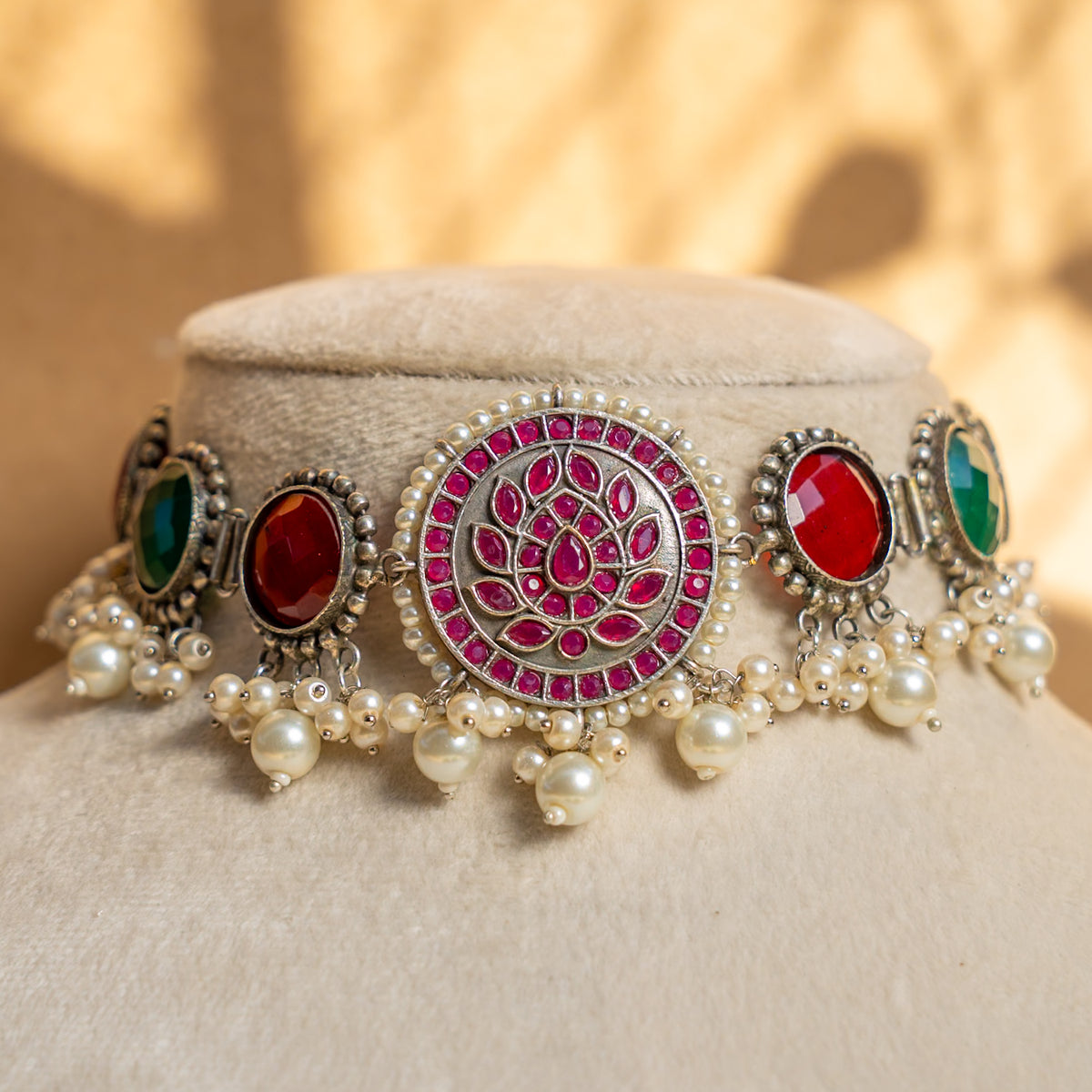 CHEN BIJOUX PREMIUM AND EXCLUSIVE SEMI HANDMADE CHOKER WITH EARRINGS CH404