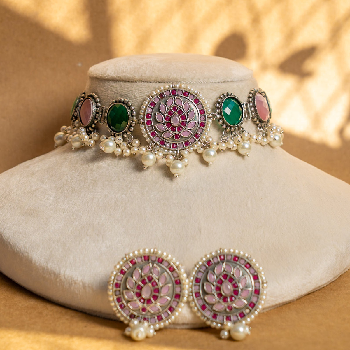 CHEN BIJOUX PREMIUM AND EXCLUSIVE SEMI HANDMADE CHOKER WITH EARRINGS CH404