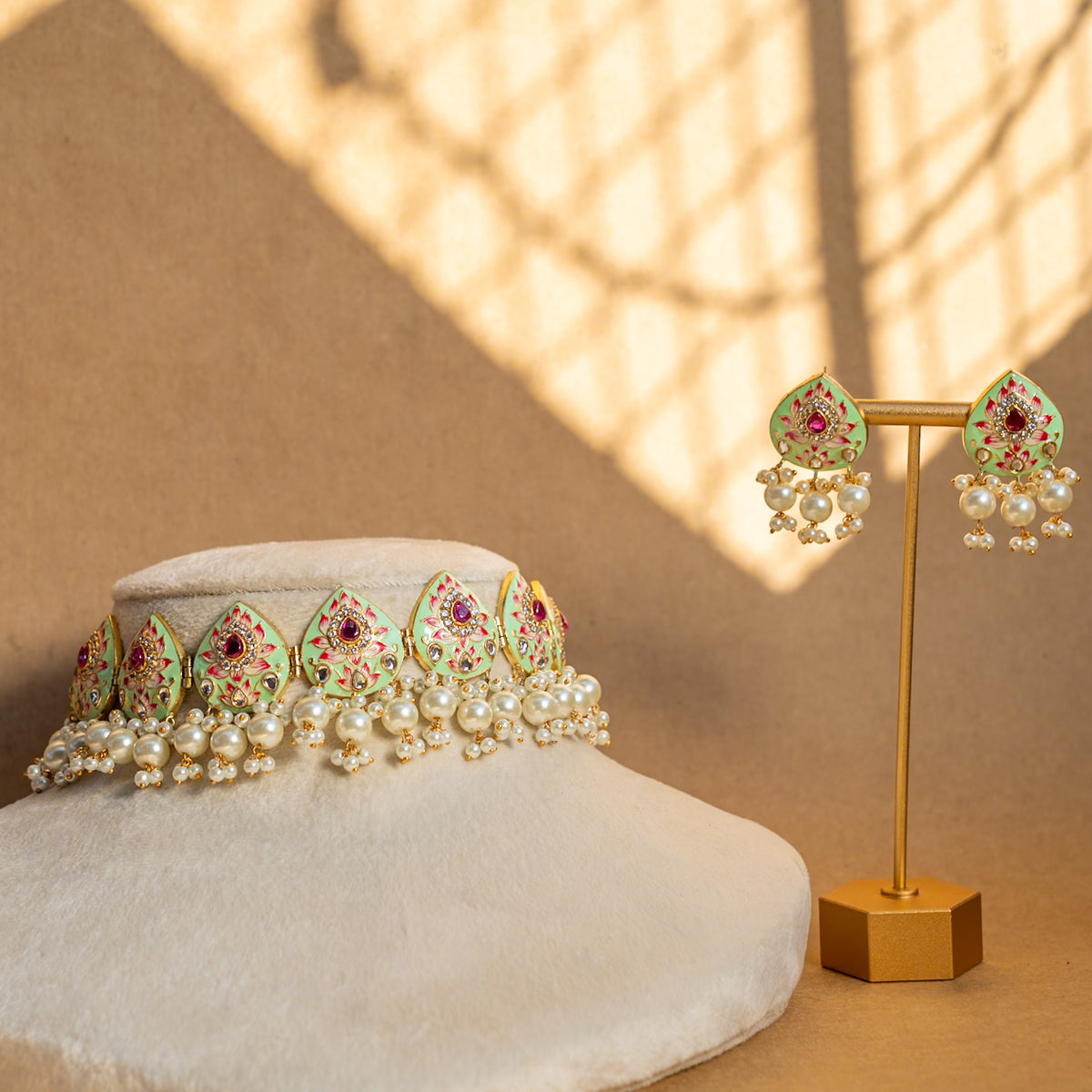 ROSY ONEX BEADS BIJOUX PREMIUM AND EXCLUSIVE HANDMADE CHOKER WITH EARRINGS CH209