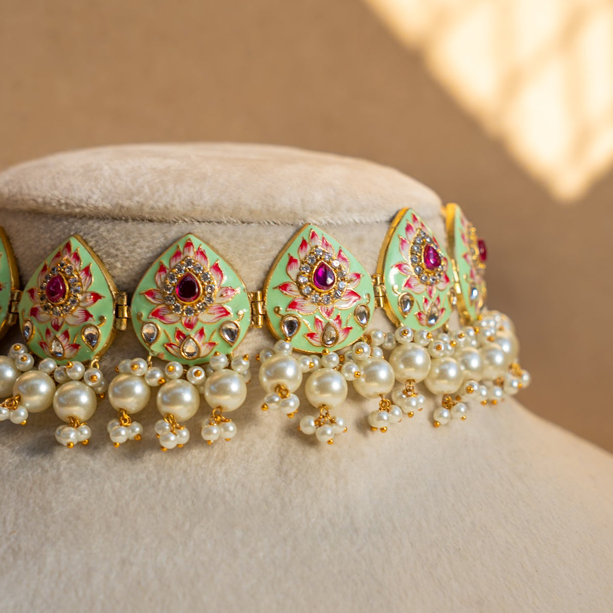 ROSY ONEX BEADS BIJOUX PREMIUM AND EXCLUSIVE HANDMADE CHOKER WITH EARRINGS CH209