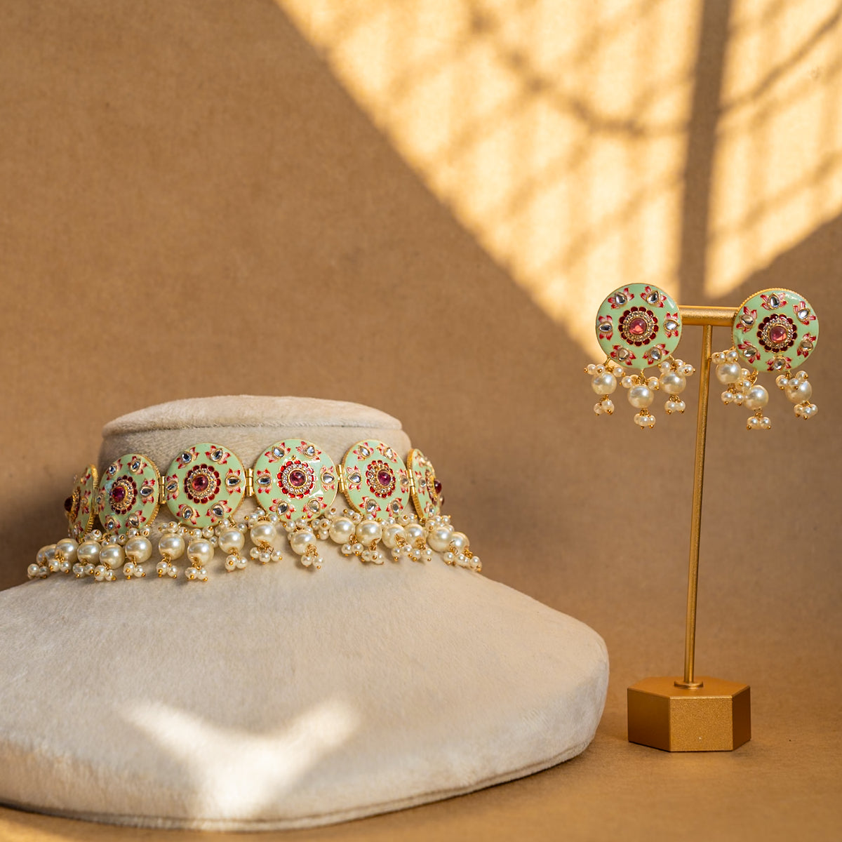 ROSY ONEX BEADS BIJOUX PREMIUM AND EXCLUSIVE HANDMADE CHOKER WITH EARRINGS CH209