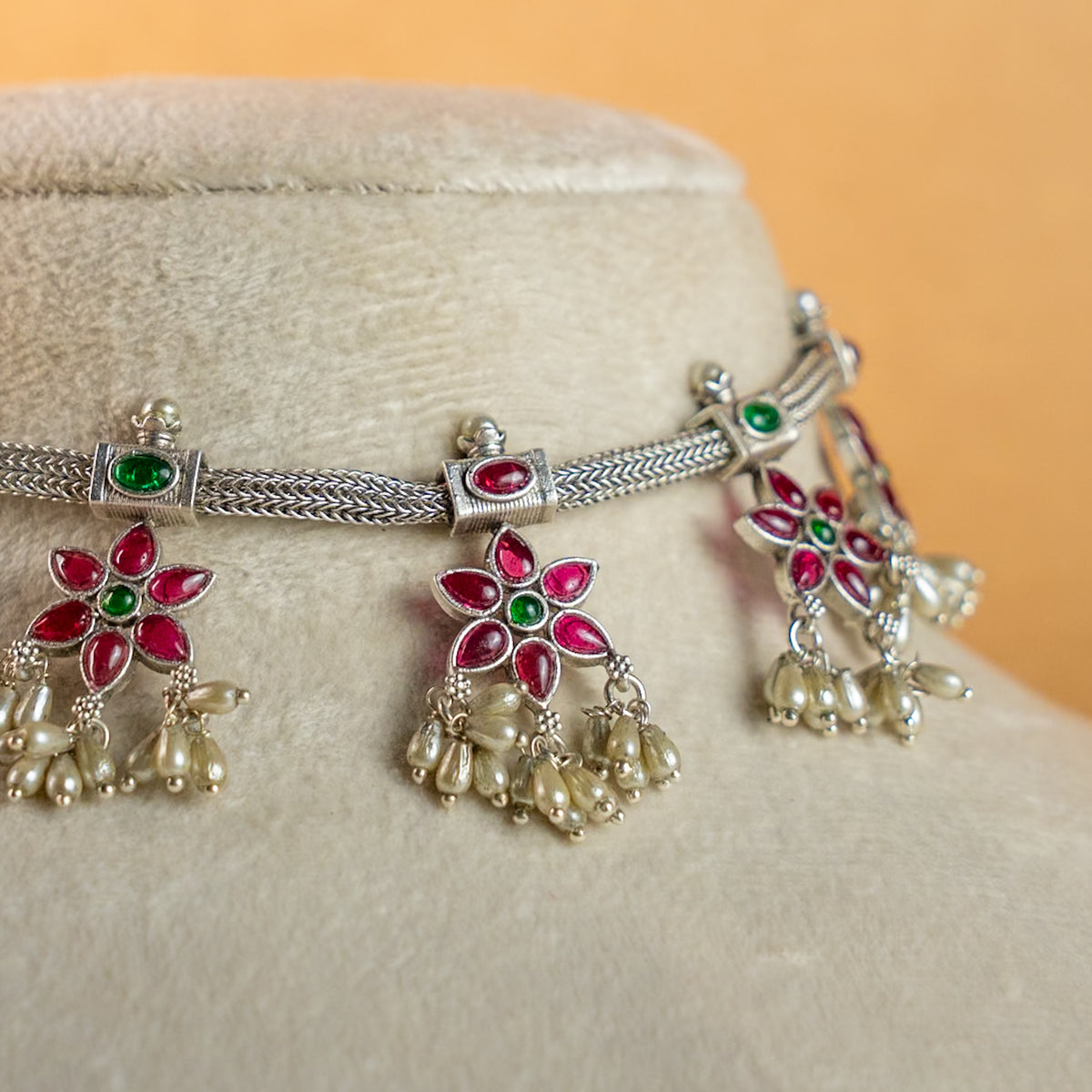 EMILY BIJOUX OXIDIZED ATTIYAL NECKPIECE/CHOKER WITH EARRINGS CH322