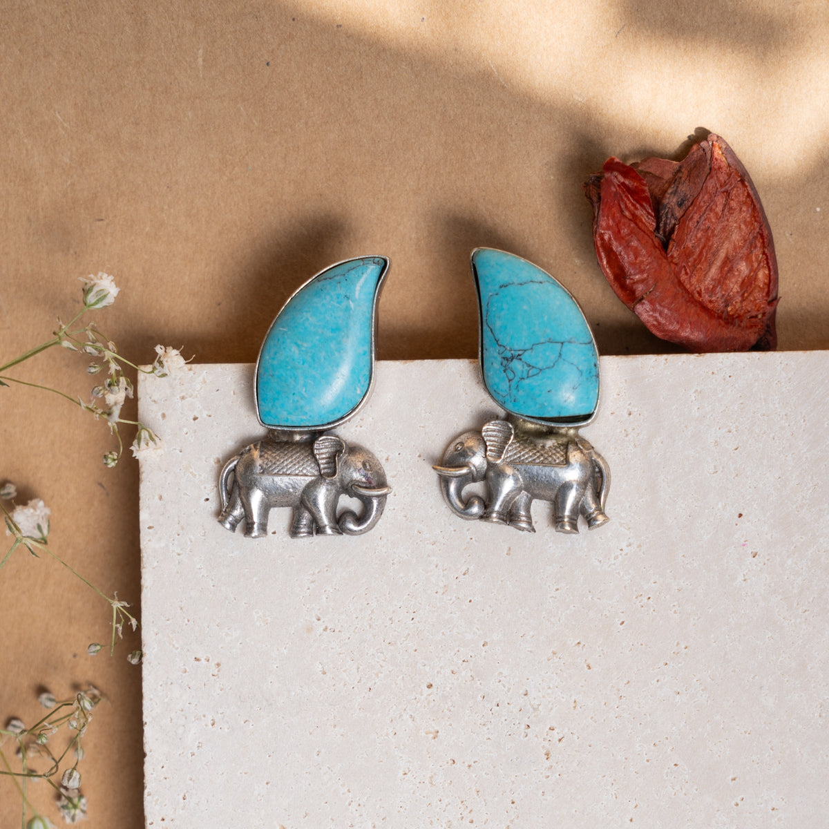 WINSLET FAUX SILVER ANTIQUE SEMI HANDMADE MONALISA STONE EARRINGS/STUDS ER792