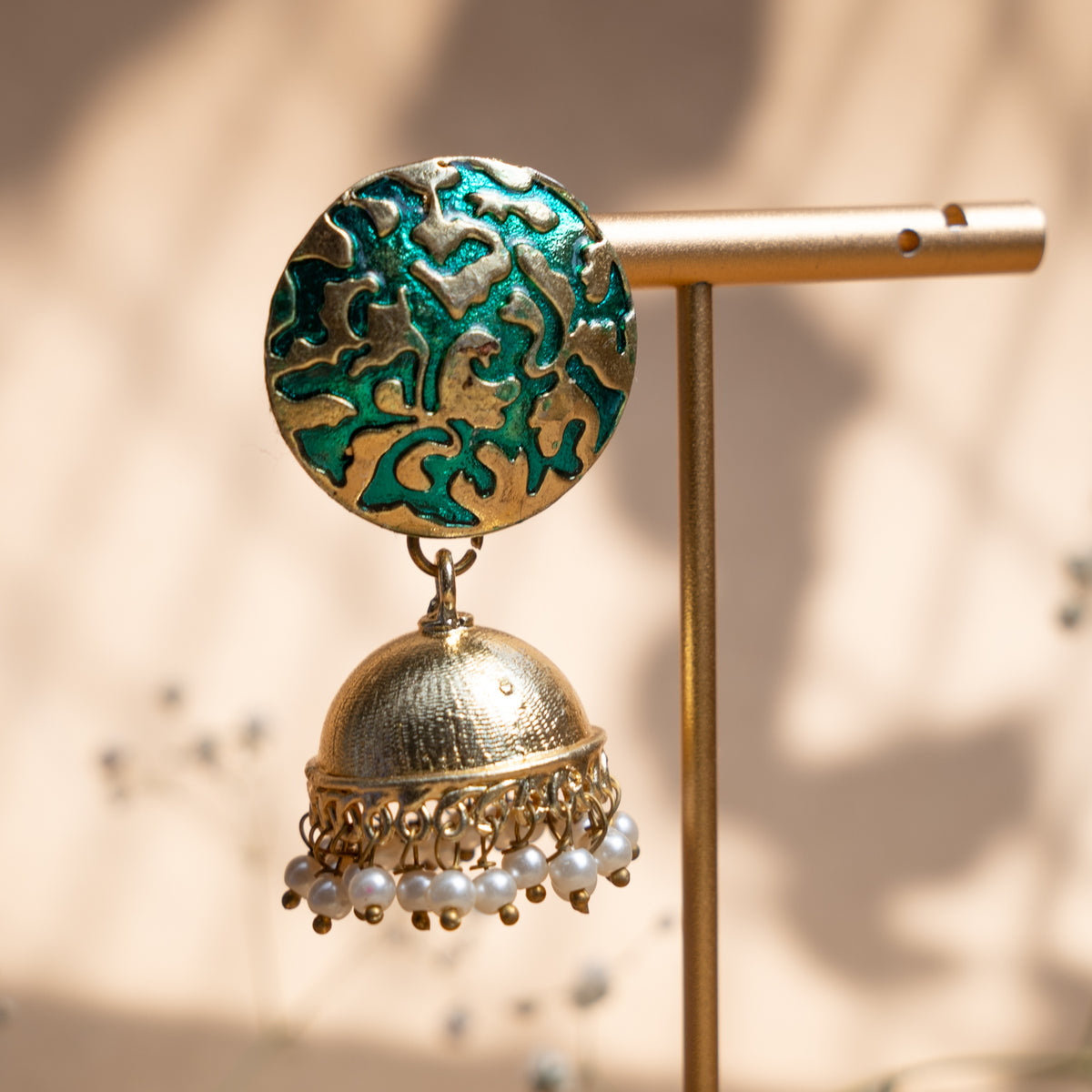 LAINEY GOLD TONE ANTIQUE EARRINGS/JHUMKAS ER839