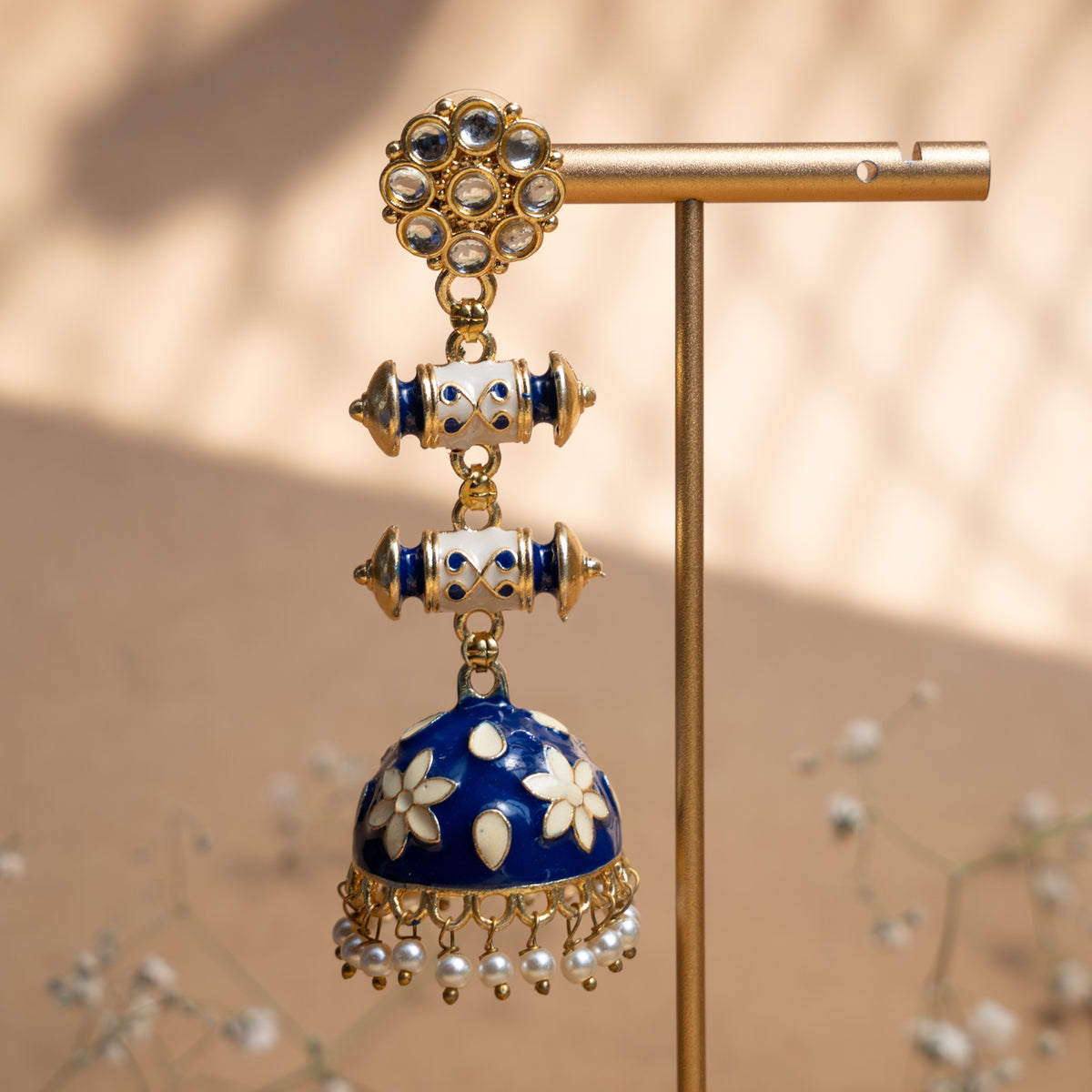 LILLIAN GOLD TONE ANTIQUE EARRINGS/JHUMKAS ER840