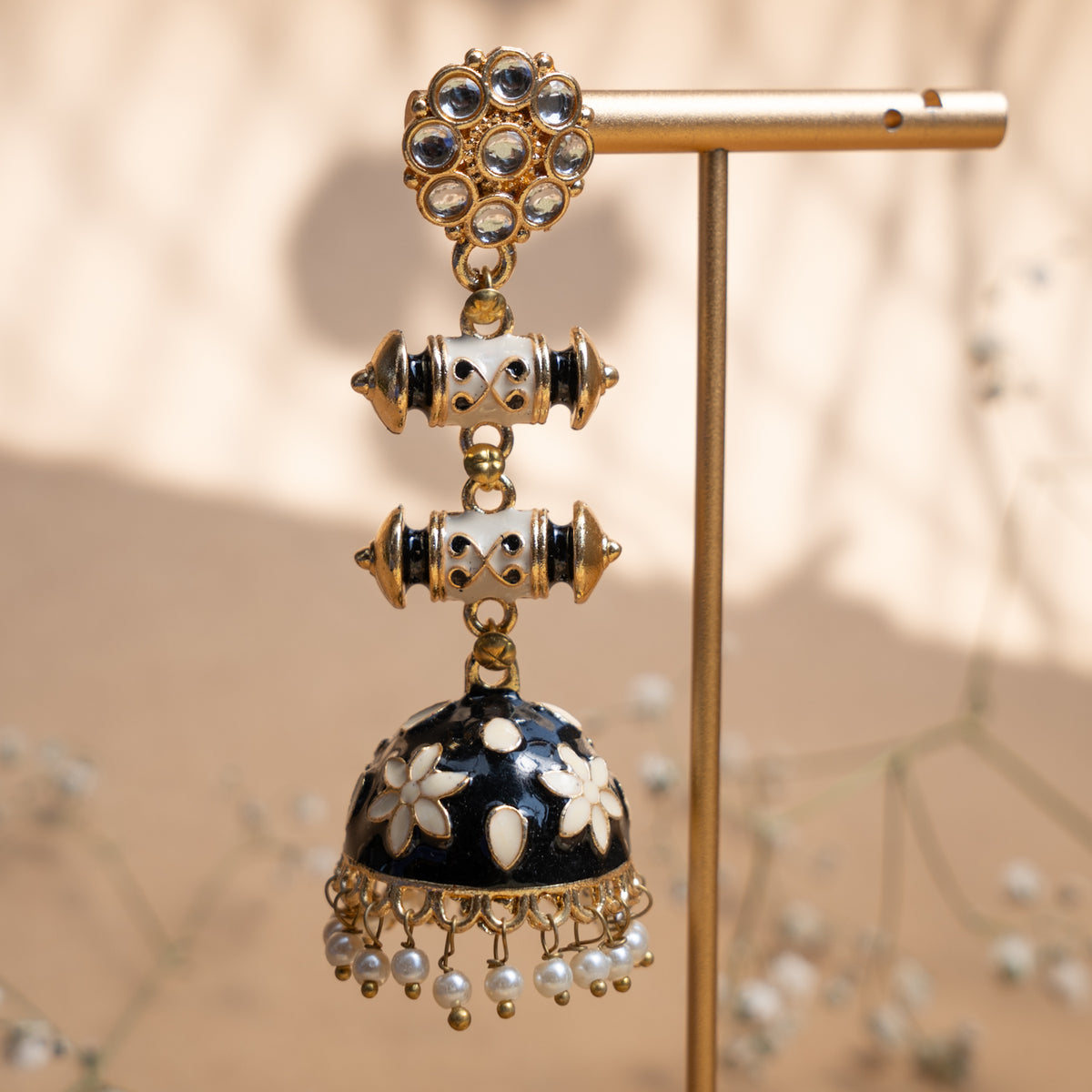 LILLIAN GOLD TONE ANTIQUE EARRINGS/JHUMKAS ER840