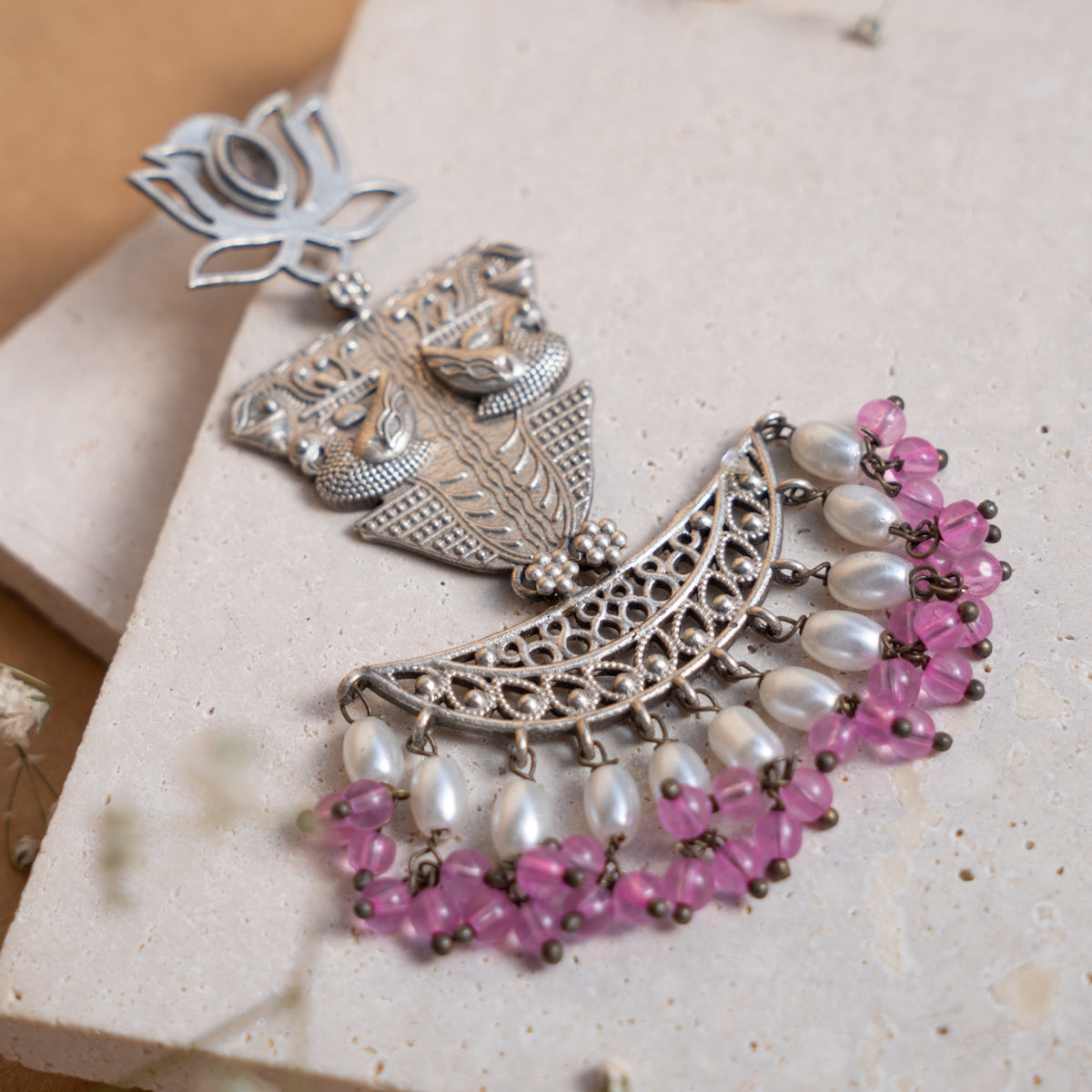 ZOE FAUX SLIVER ANTIQUE EARRINGS ER899