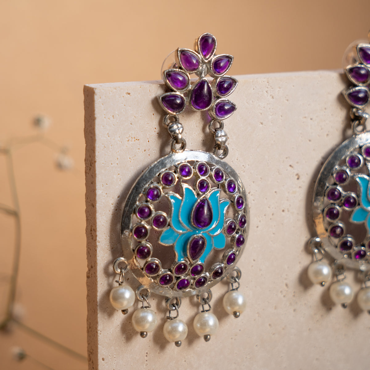 DELILAH ENAMEL ANTIQUE EARRINGS ER837