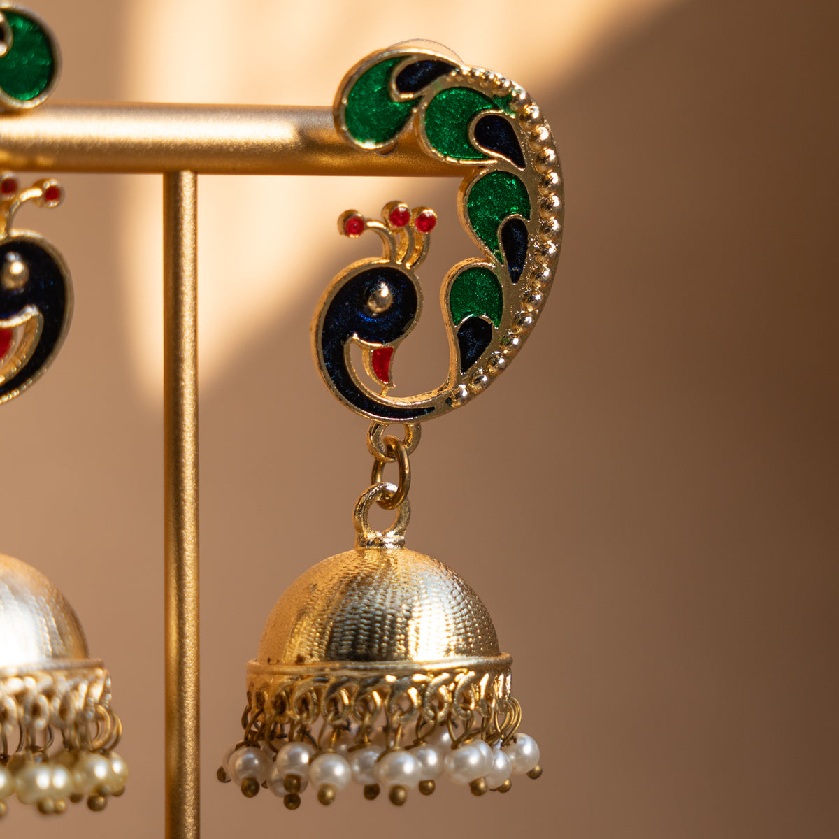 ELOISE GOLD TONE ANTIQUE EARRINGS ER865