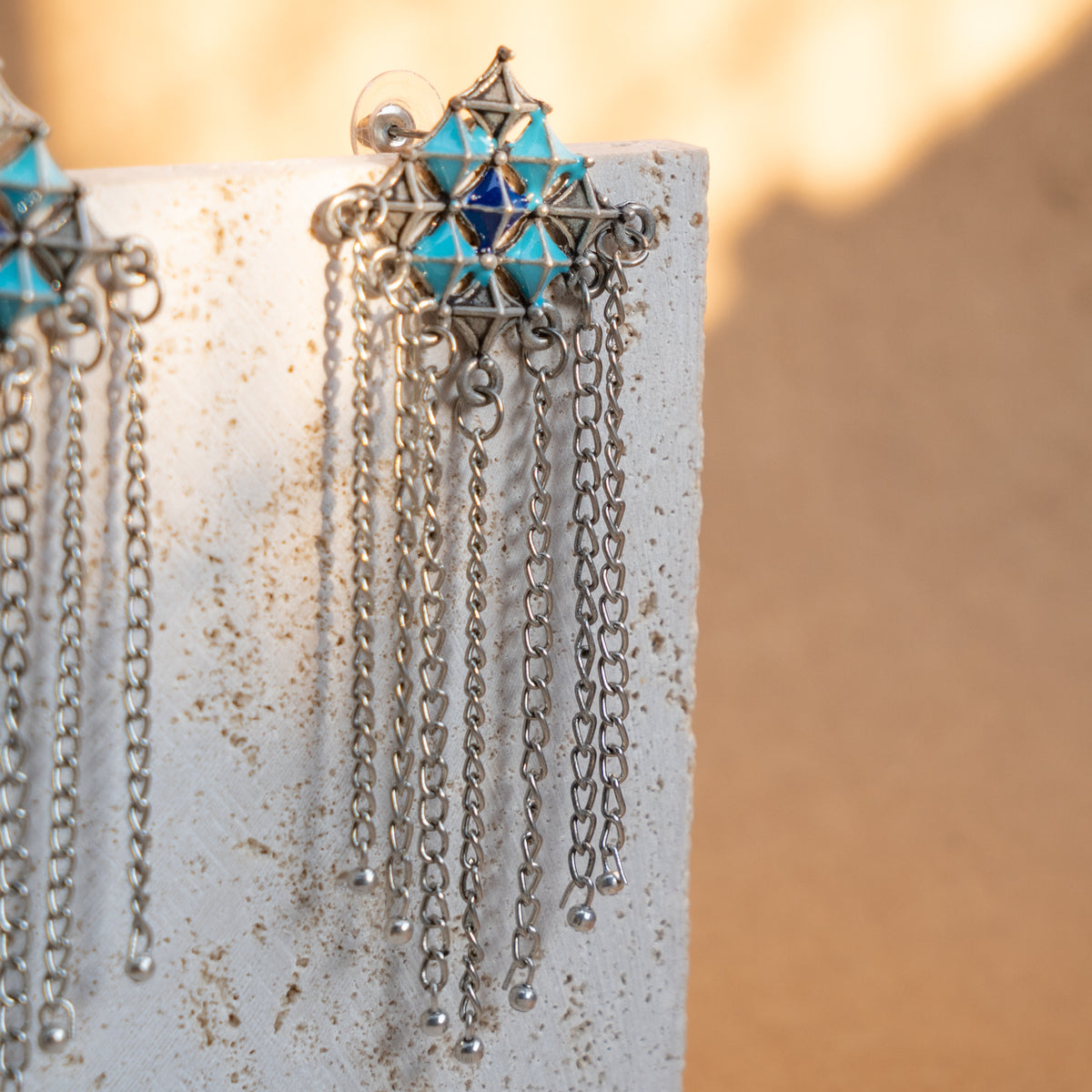 NAOMI WHITE POLISH RAW AND RUSTIC EARRINGS ER828