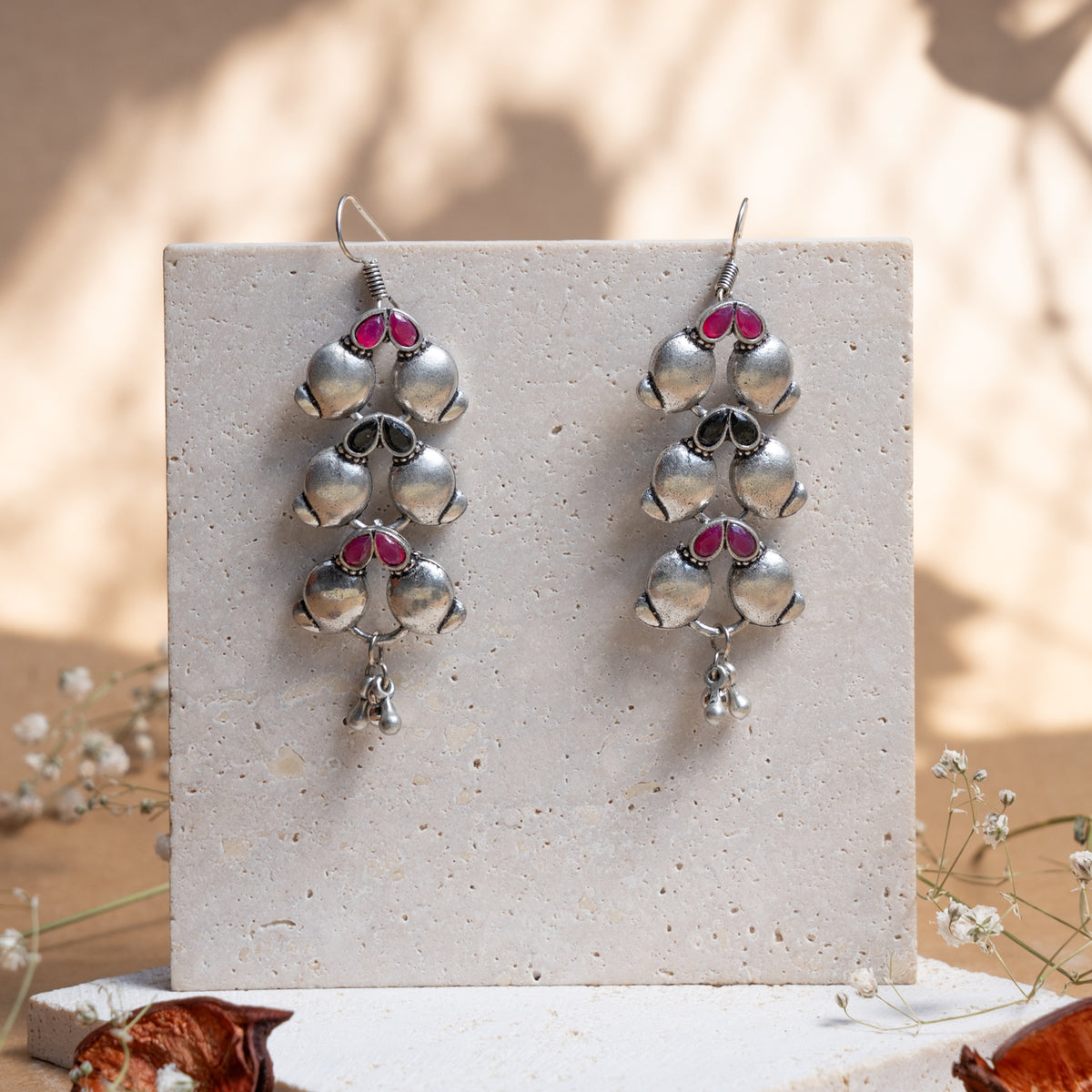 HANNAH FAUX SILVER SEMI HANDMADE ANTIQUE EARRINGS ER832