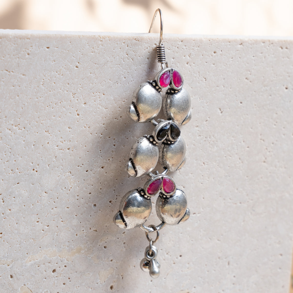 HANNAH FAUX SILVER SEMI HANDMADE ANTIQUE EARRINGS ER832