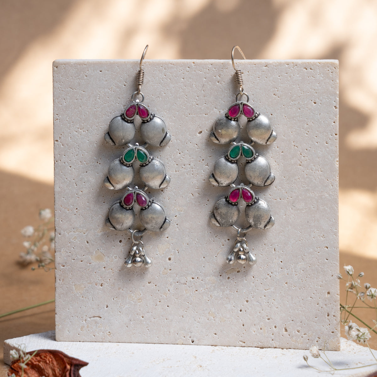 HANNAH FAUX SILVER SEMI HANDMADE ANTIQUE EARRINGS ER832