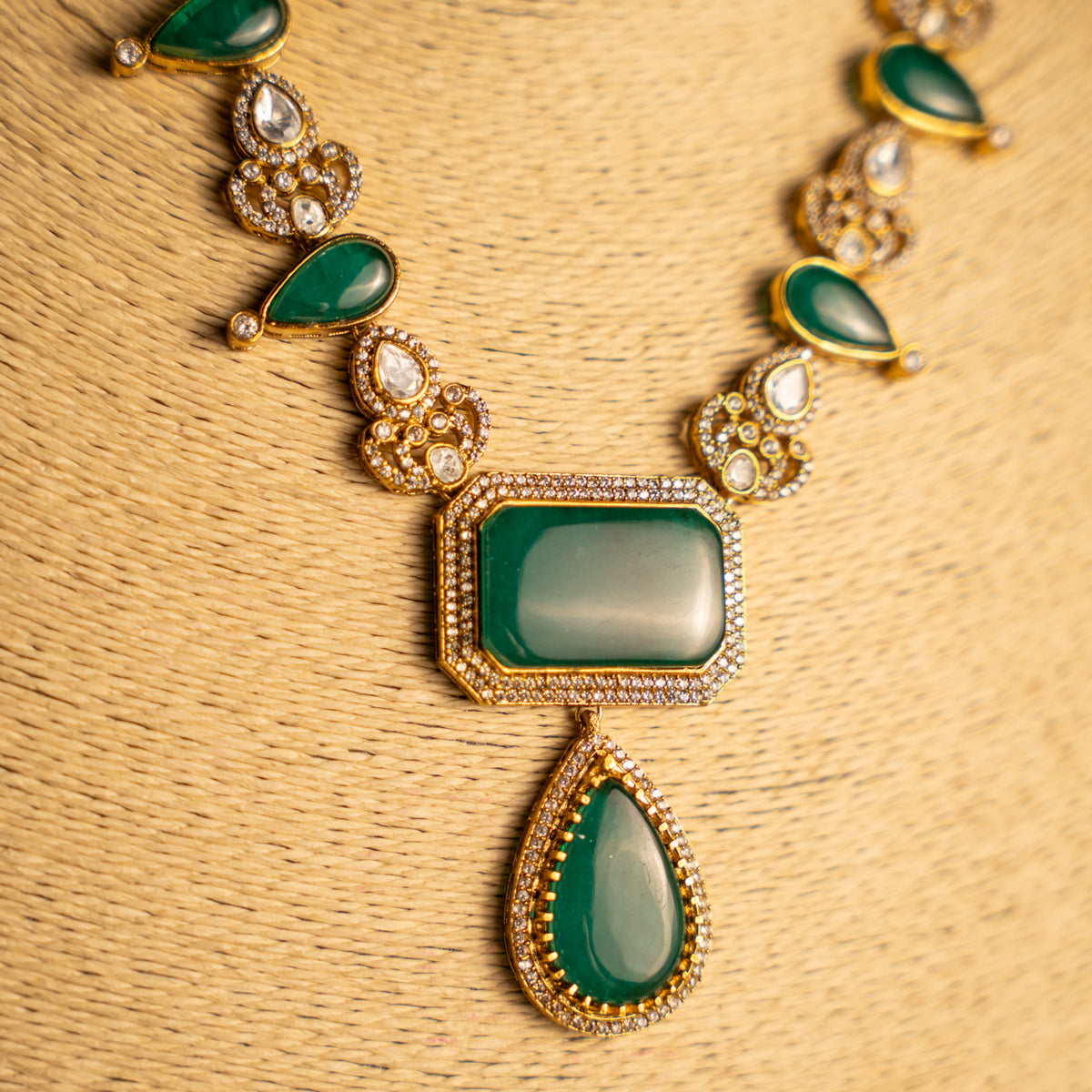 ANIHA PREMIUM DOUBLET STONE POLKI KUNDAN HANDMADE NECKLACE WITH EARRING NL308