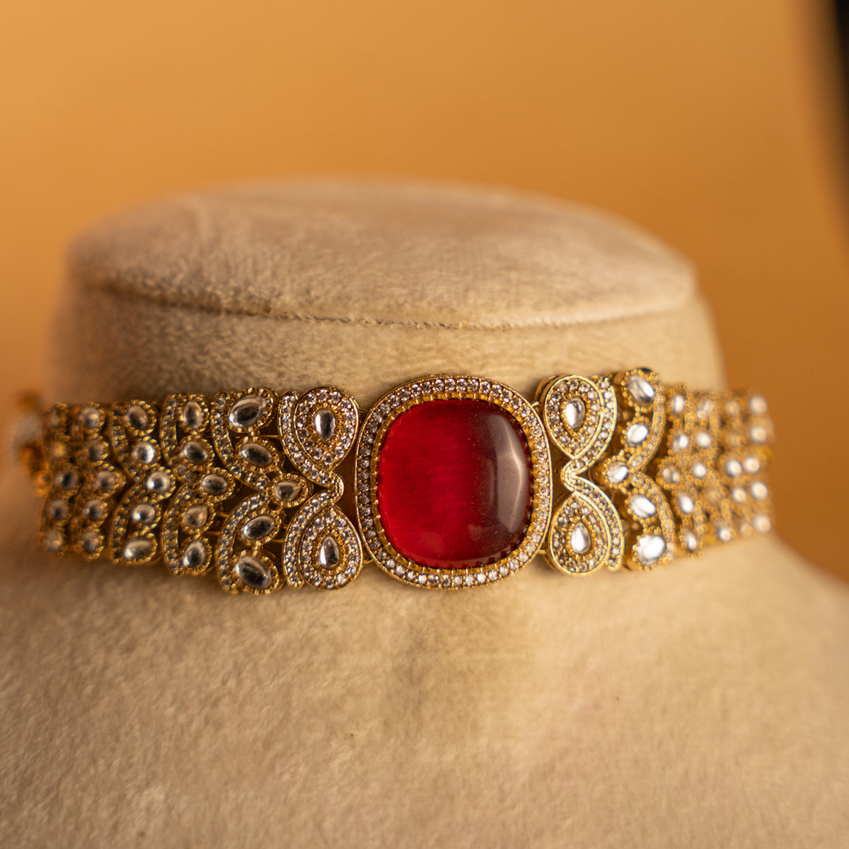 MARISHA FAUX POLKI FAUX DOUBLET CHOKER WITH EARRINGS CH525