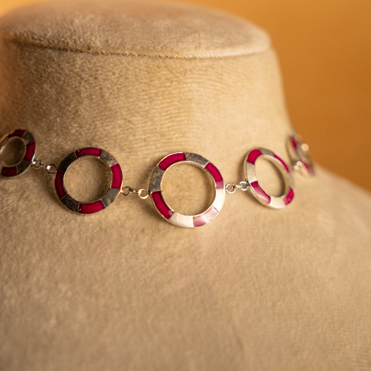 REMI ENAMEL OXIDIZED FINISH NECKLACE/CHOKER/NECKPIECE NL290