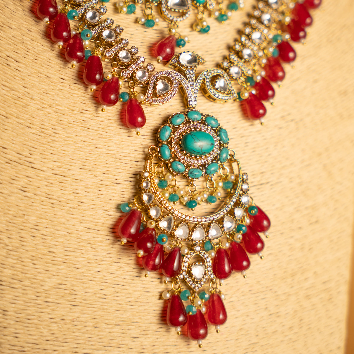 LYRA BIJOUX PREMIUM HANDMADE NECKLACE/MALA WITH EARRING NL303