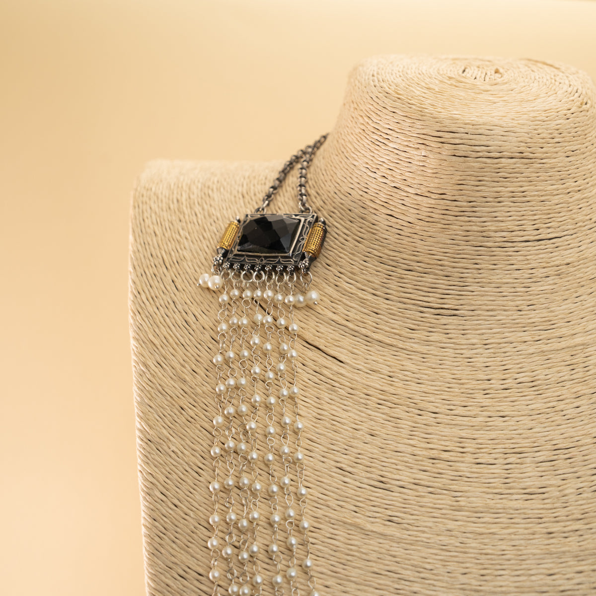 AALIYA PEARL LAYERED HANDMADE SILVER LOOK ALIKE MALA/ NECKPIECE ML43