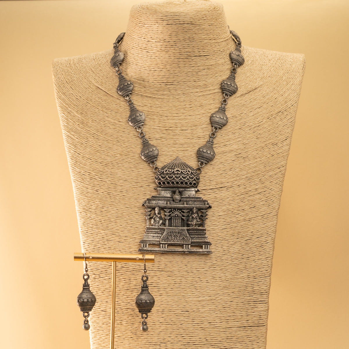 LUCAS BLACK POLISH MALA/ NECKPIECE ML145