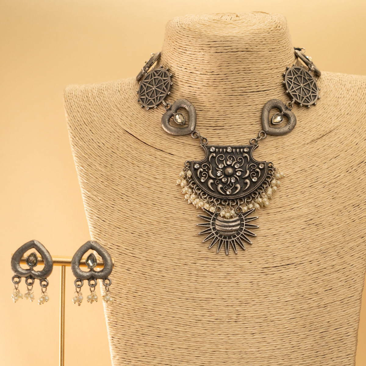 AMELIA BLACK POLISH MALA/ NECKPIECE ML152