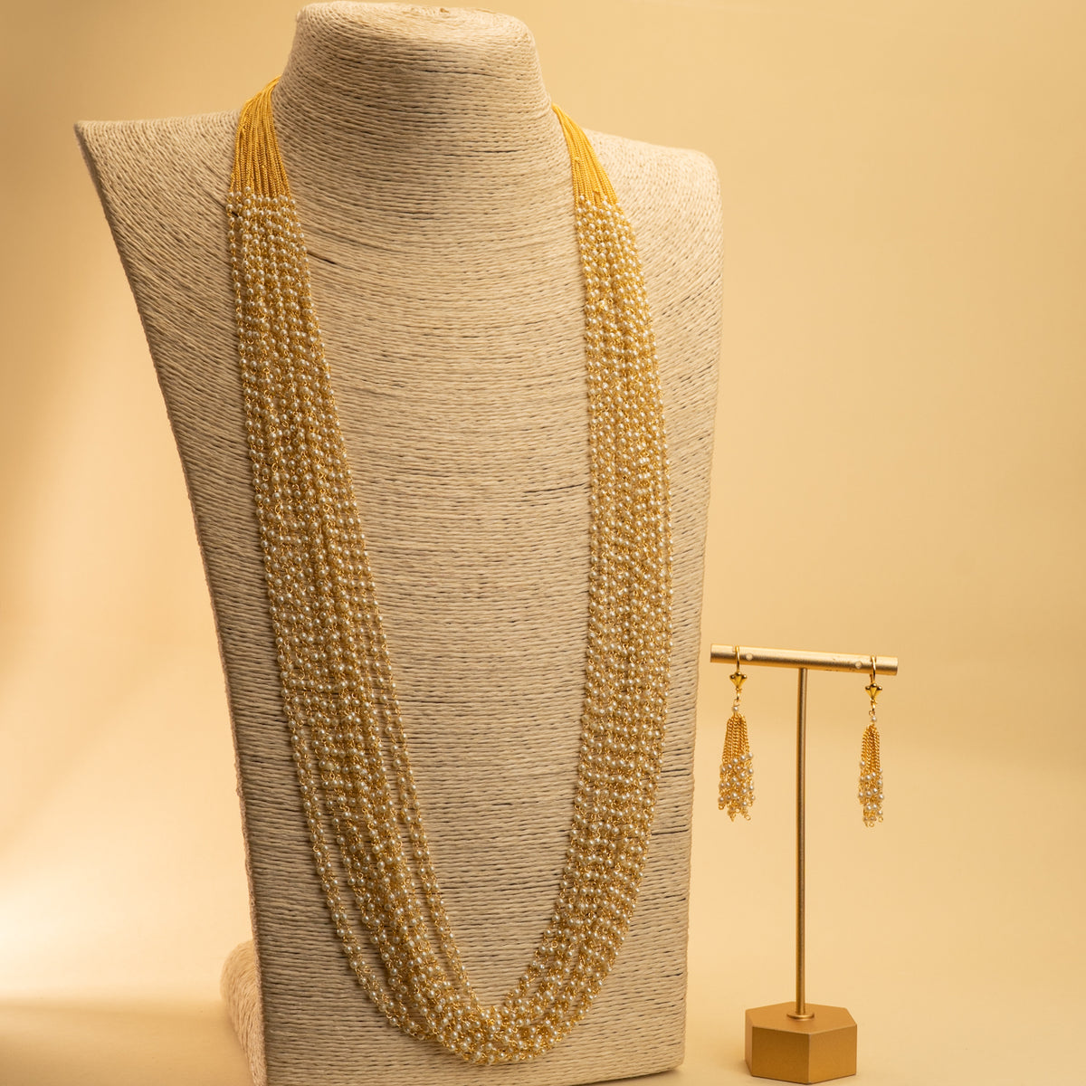 LEAH PEARL LAYERED HANDMADE GOLD TONED  MALA/ NECKPIECE  ML63