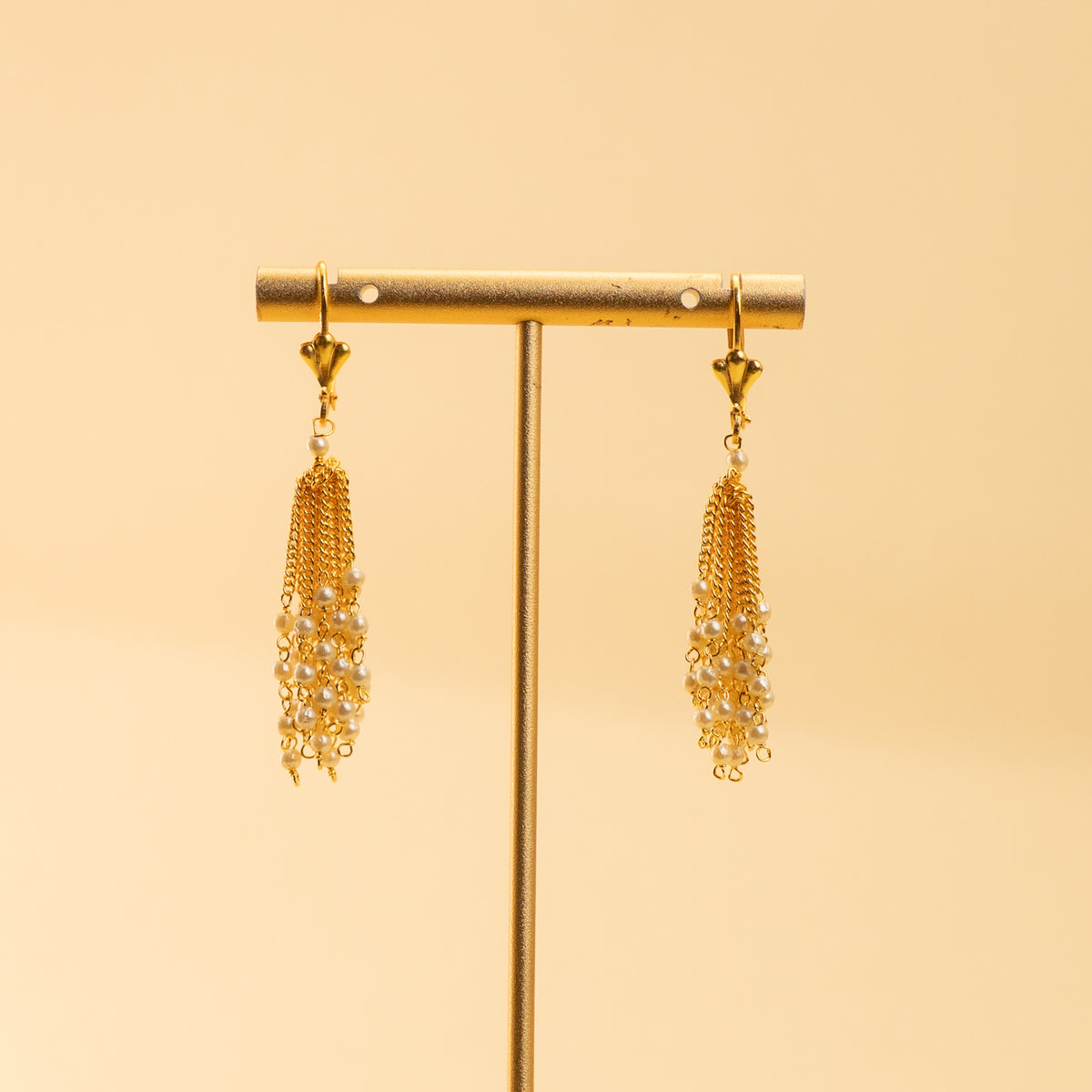 LEAH PEARL LAYERED HANDMADE GOLD TONED  MALA/ NECKPIECE  ML63