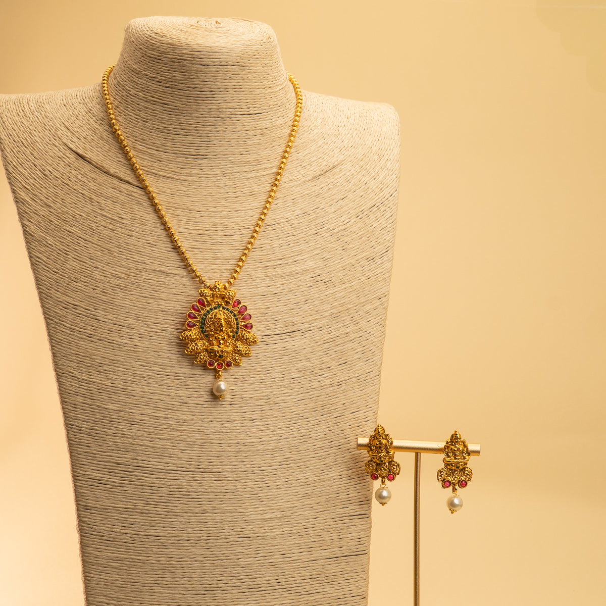 YASHASWINI GOLD TONED TEMPLE  MALA/ NECKPIECE  ML65