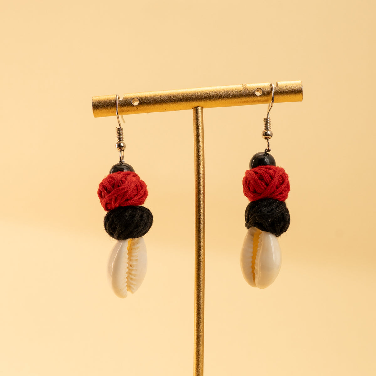 RITHU FABRIC AND BEADS HANDMADE AND HANDSTICHED MALA/ NECKPIECE ML88