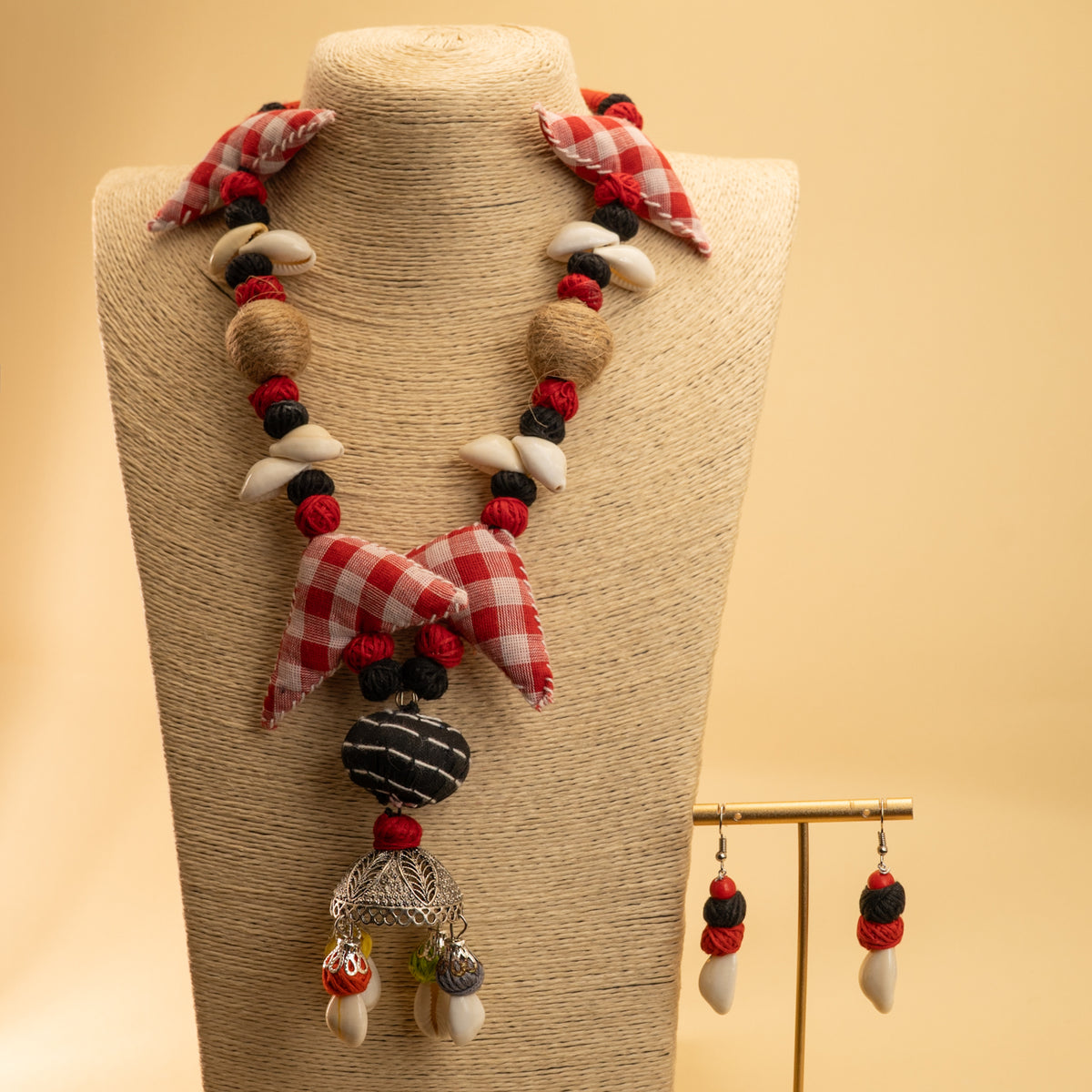 RITHU FABRIC AND BEADS HANDMADE AND HANDSTICHED MALA/ NECKPIECE ML88