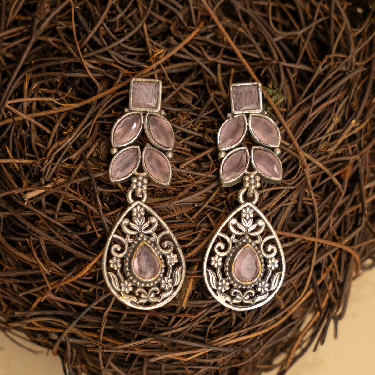 ANVI BIJOUX PREMIUM AND EXCLUSIVE SEMI HANDMADE CHOKER WITH EARRINGS CH133