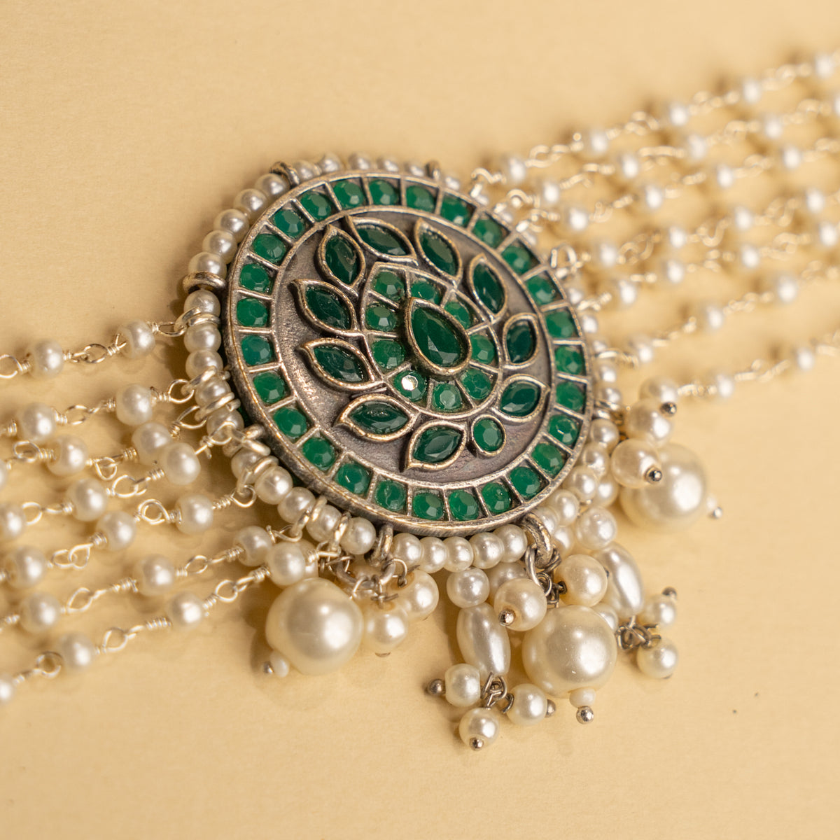 AALIA BIJOUX PREMIUM AND EXCLUSIVE RUSTIC FINISH SEMI HANDMADE CHOKER WITH EARRINGS CH132