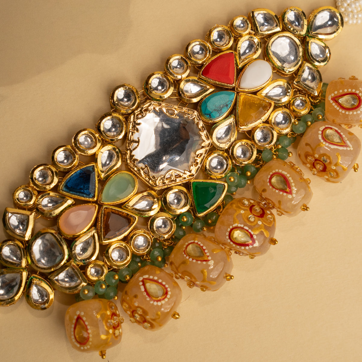 VINOSHA  BIJOUX PREMIUM AND EXCLUSIVE AND KUNDAN HANDMADE CHOKER WITH EARRINGS AND TIKKA CH402