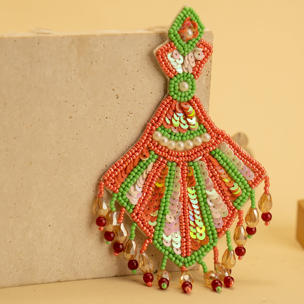 REO FANTASY FABRIC AND BEADS HANDMADE EARRING ER486