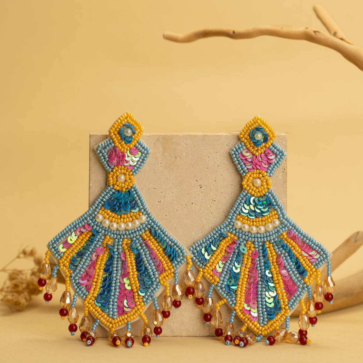 REO FANTASY FABRIC AND BEADS HANDMADE EARRING ER486