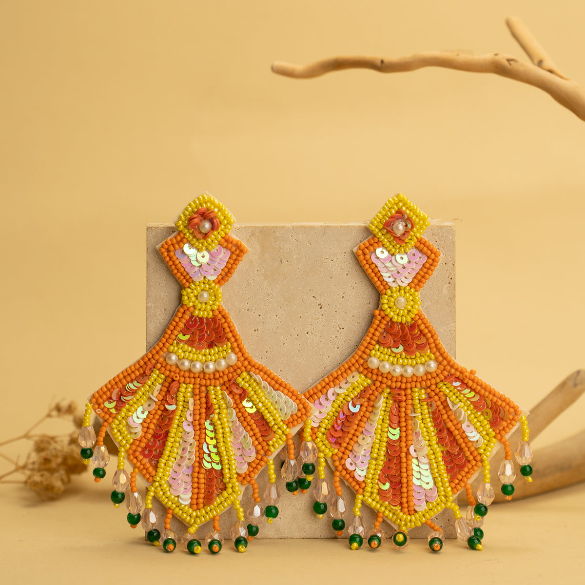 REO FANTASY FABRIC AND BEADS HANDMADE EARRING ER486