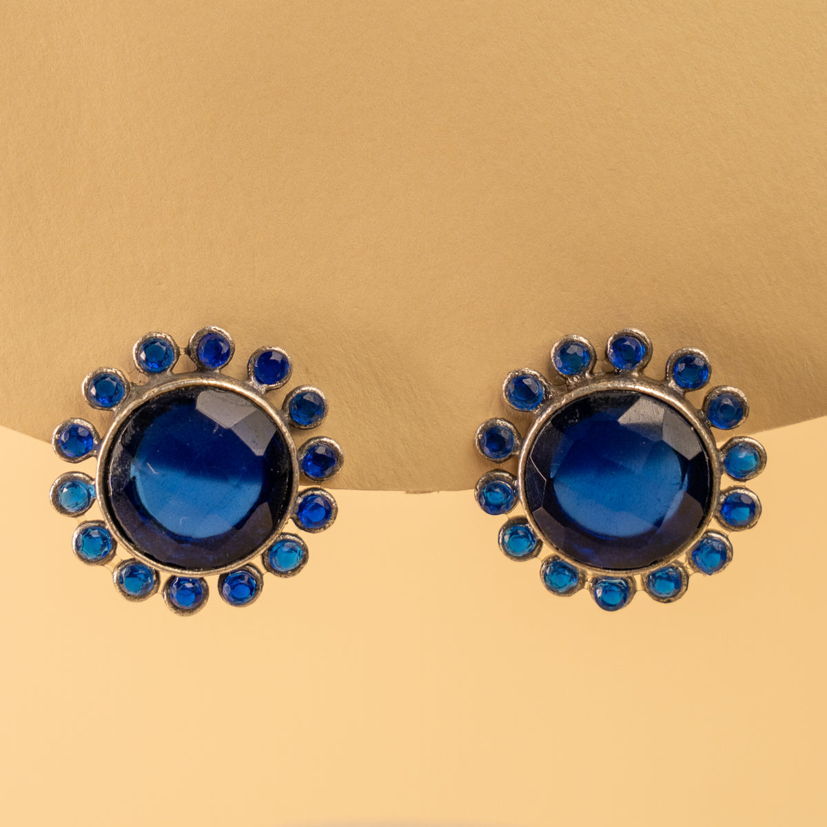 KASHVI BIJOUX PREMIUM AND EXCLUSIVE SEMI HANDMADE CHOKER WITH EARRINGS CH147